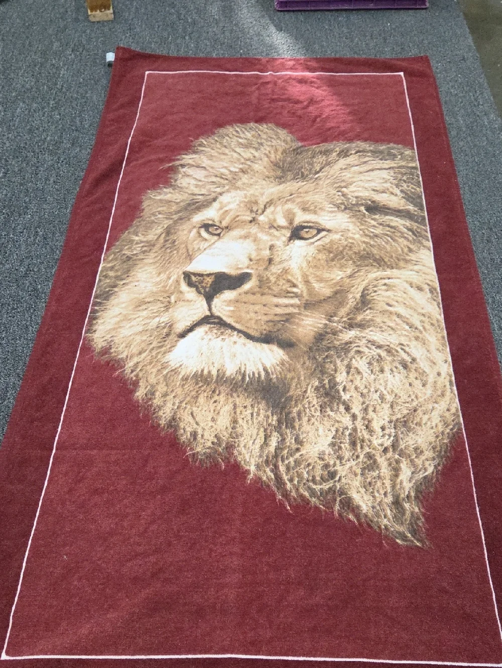 Vossen Lion Print Maroon Bath Towel - Soft Plush Home Bath Towel